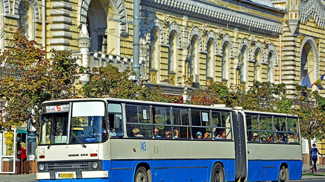 ZAOL Különleges csuklós buszt vásárolt a Közlekedési Múzeum