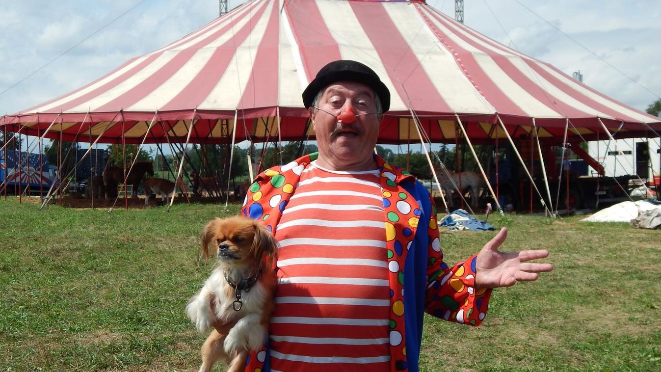 Misa bohóc nyugdíjasként is kiáll a porondra, hogy nevettessen