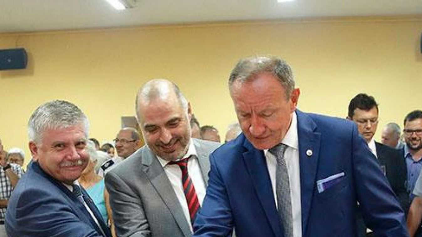 Többszörös ünnepen jártak a zalakarosiak a lengyelországi Olesnóban