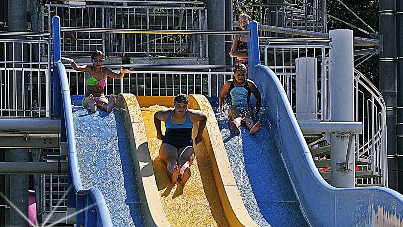 A nyári szezonra fejlesztésekkel is készültek a fürdőben