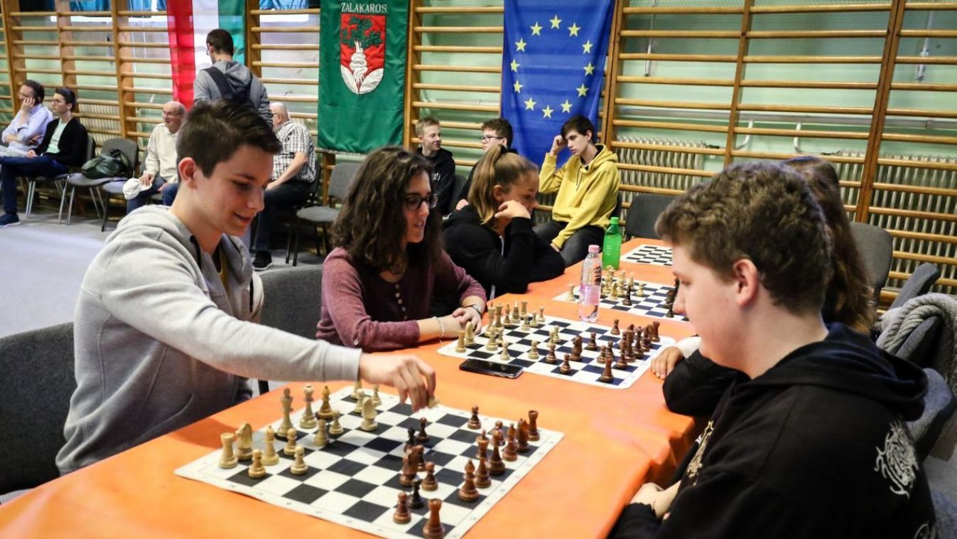 Tizenöt országból érkeztek sakkozók Zalakarosra