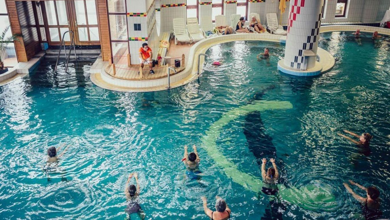 Zalakaroson és Lentiben is csobbanhatsz a Strandok Éjszakáján!