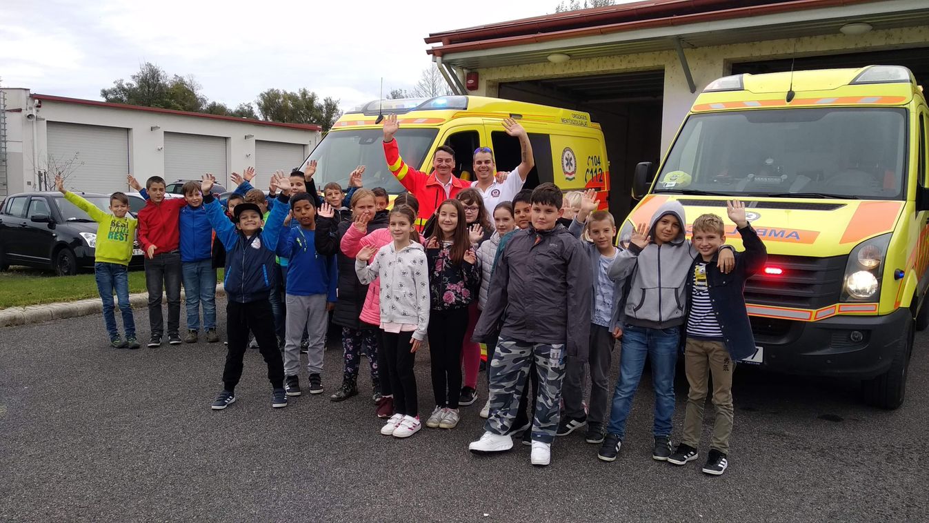 Újraélesztési bemutatón vettek részt a gyerekek Zalakaroson