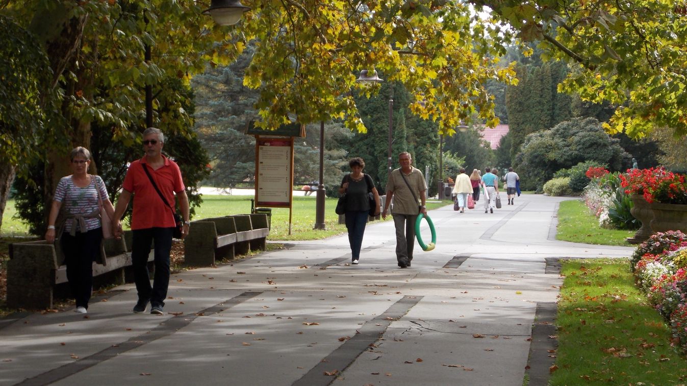 Turizmus: Hévíz és Zalakaros októberben is ott volt az élmezőnyben