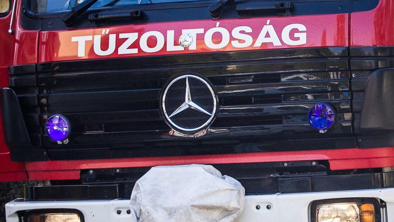 Kigyulladt egy teherautó Zalakaroson