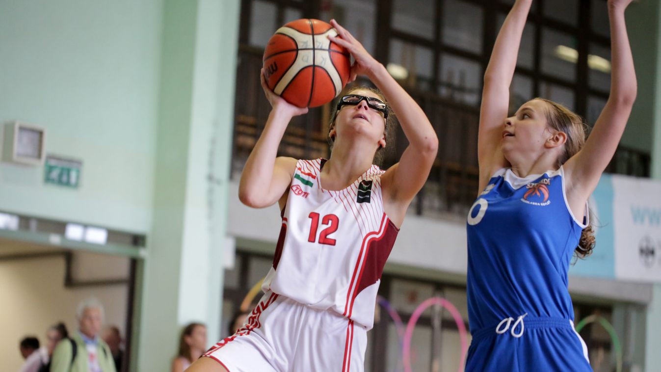 Ismét Karoson pattog a kosárlabda