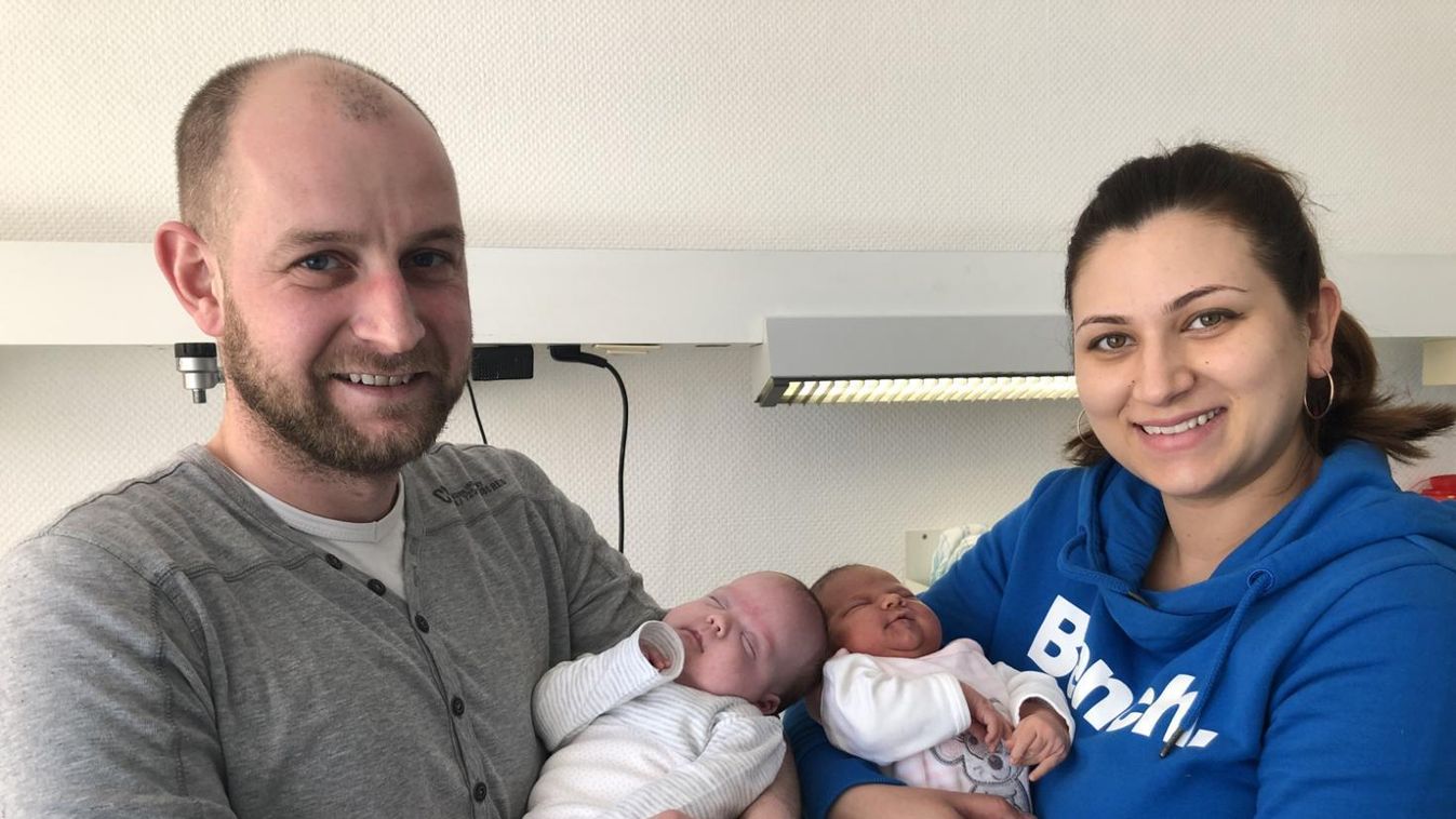 Három hónap különbséggel jött világra egy ikerpár két tagja