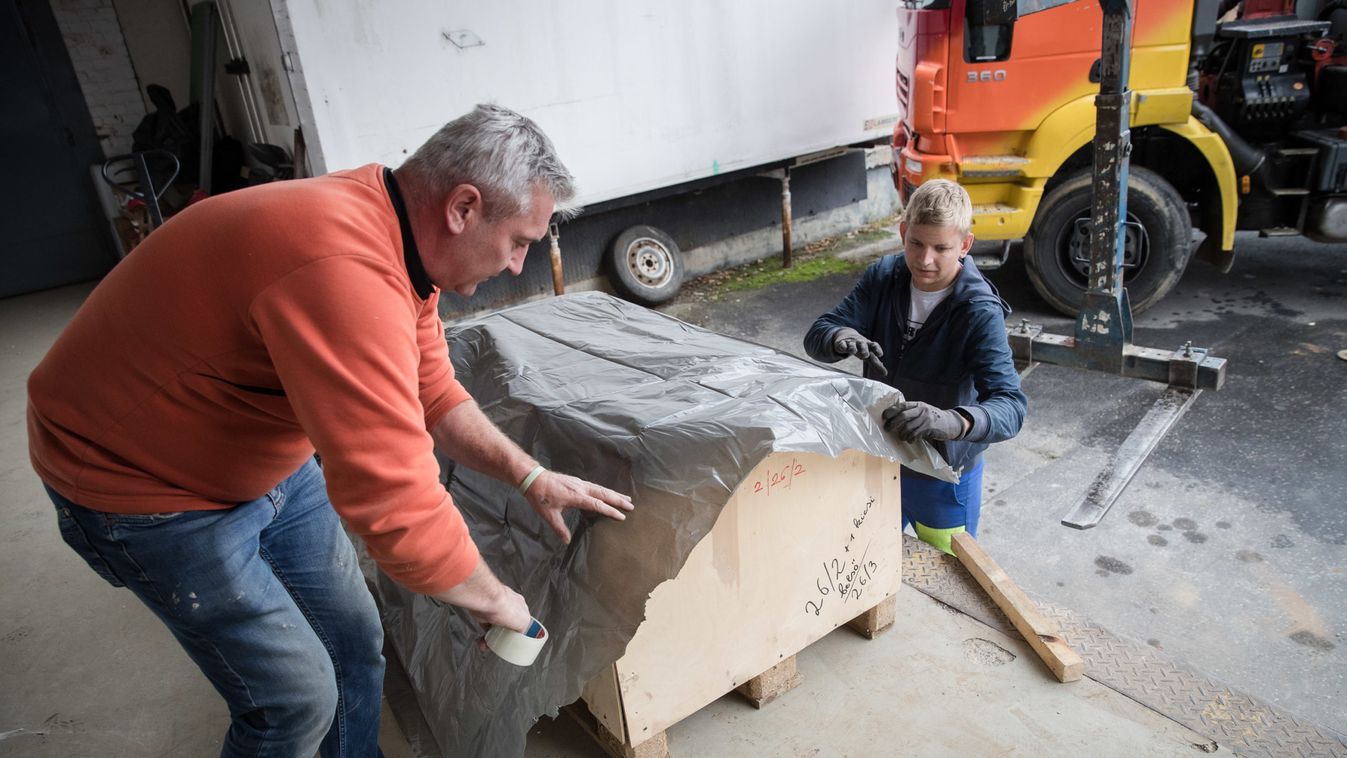 Visszaszállították a középkori téglaégető kemencéket a zalaegerszegi Mindszentyneumba