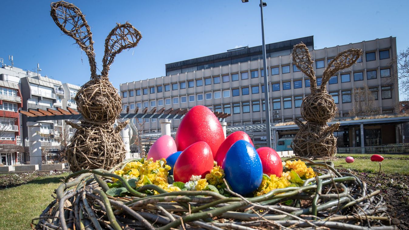 Óriás nyuszik a zalaegerszegi Dísz téren és más húsvéti meglepetés