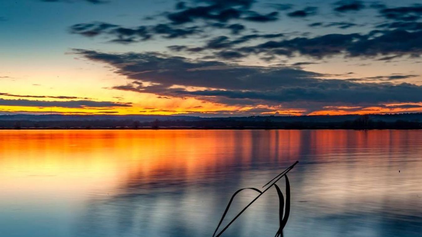 Ilyen gyönyörű a Kis-Balaton a téli naplementében
