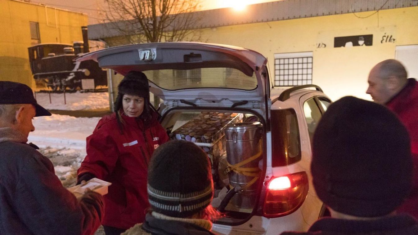 Ők azok, akik segítenek a hajléktalanoknak átvészelni a telet