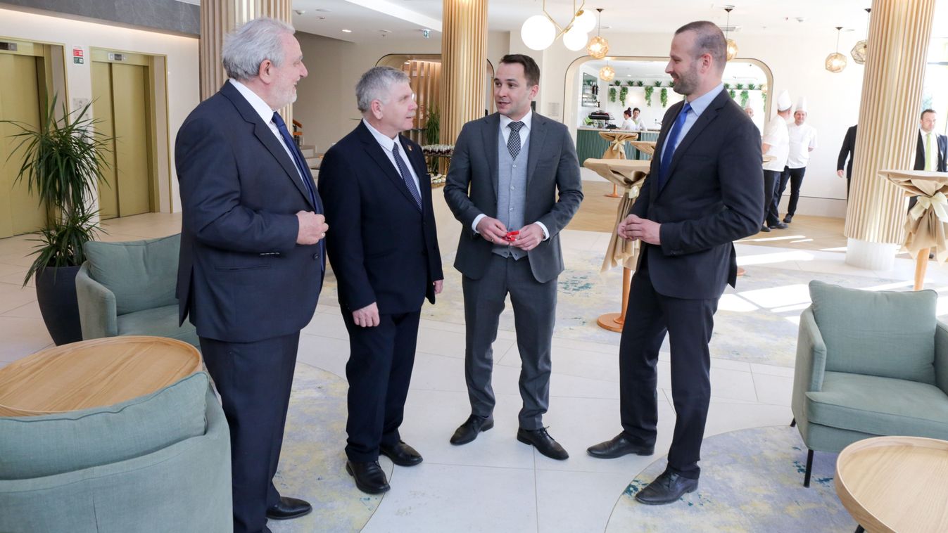 Másfél év alatt teljesen megújult a Hotel Karos Spa (videó)