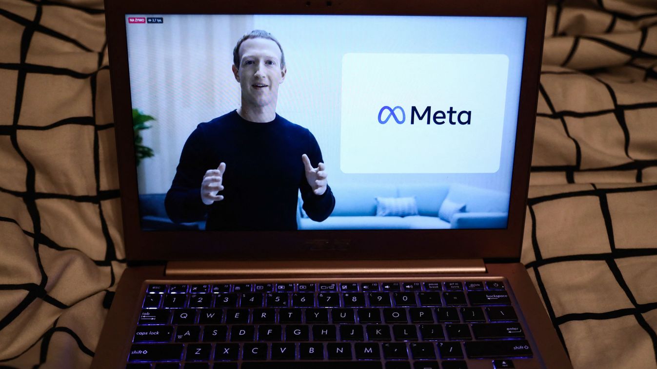 Zuckerberg üzeni, hogy nem fog a jelenleginél is többet kémkedni
