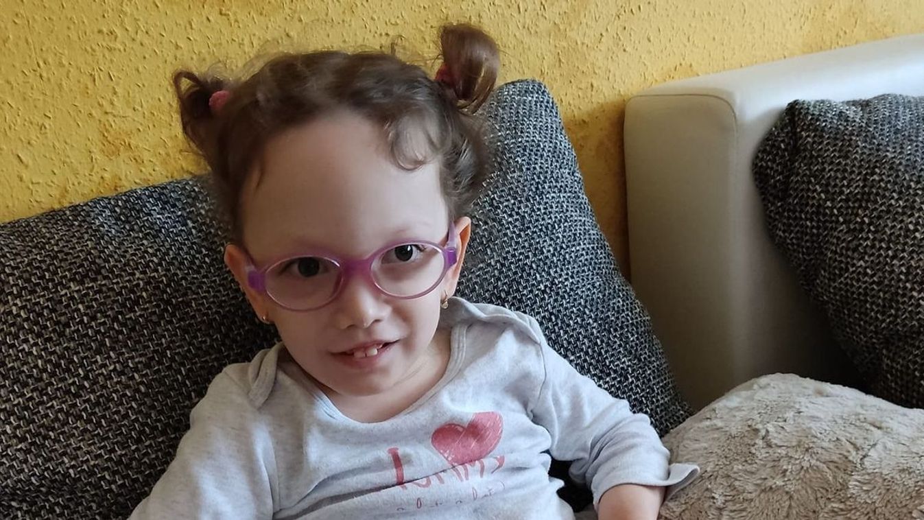 Borzalmas diagnózis: a hároméves Szonján kívül a világon csak 50 hasonló beteg van