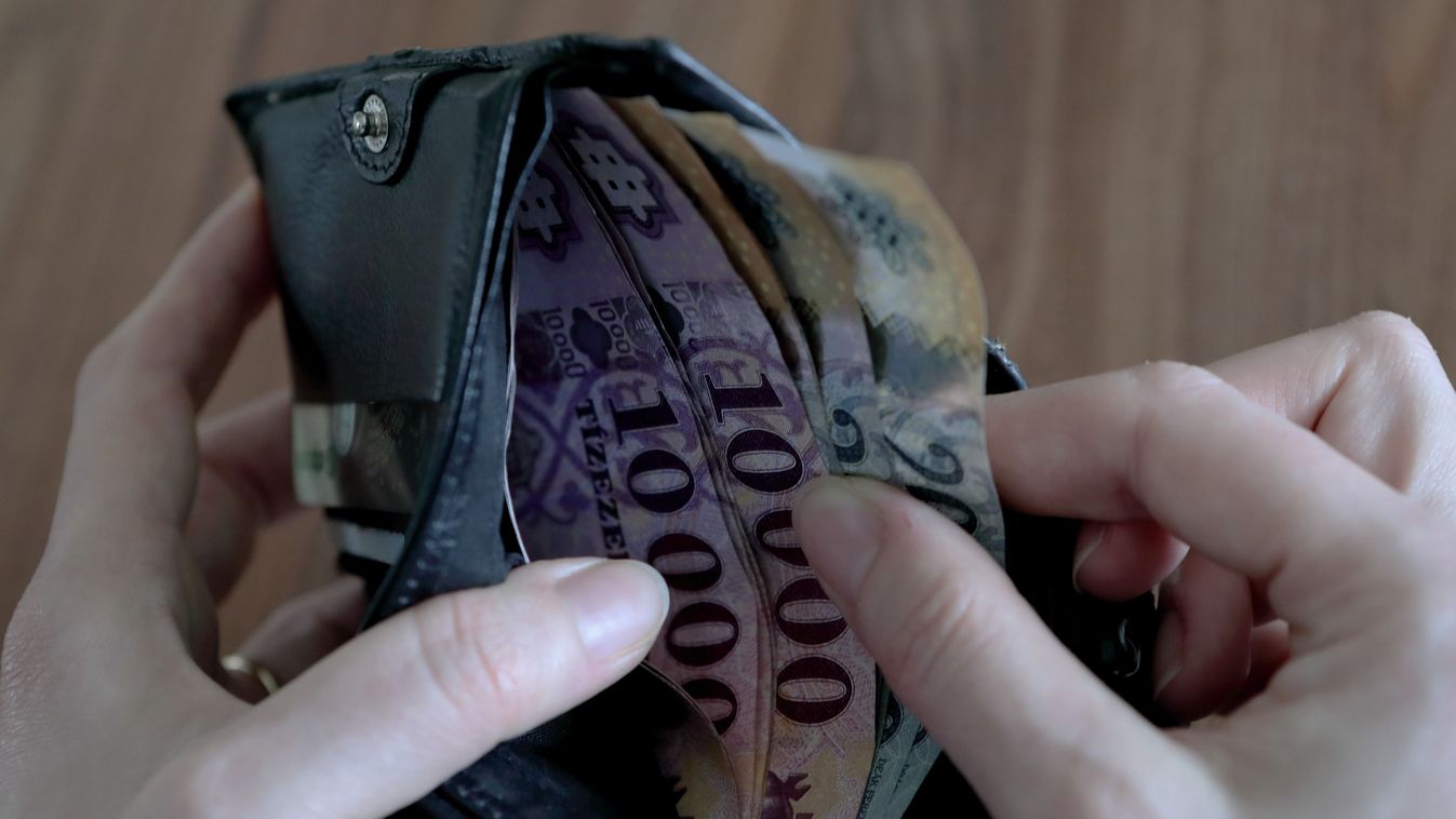 Közel félmillió forintot csalt ki kamu internetes hirdetésekből egy pár