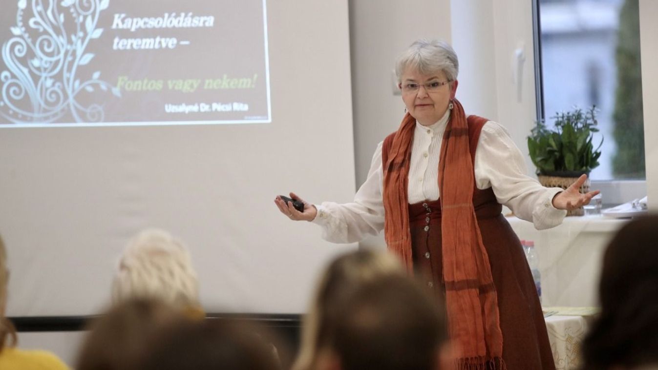 Uzsalyné dr. Pécsi Rita tartott előadást Zalaegerszegen
