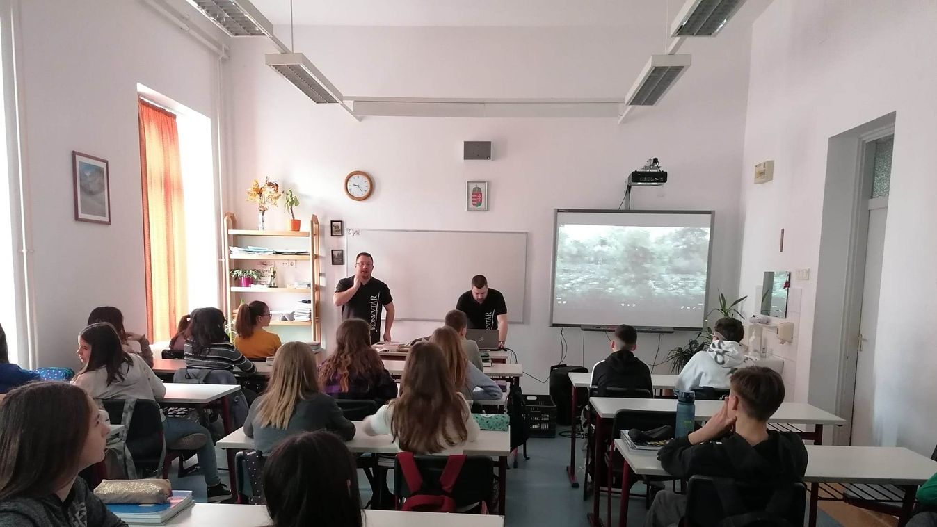 Kézzel fogható történelemóra a palini Inkey-iskolában