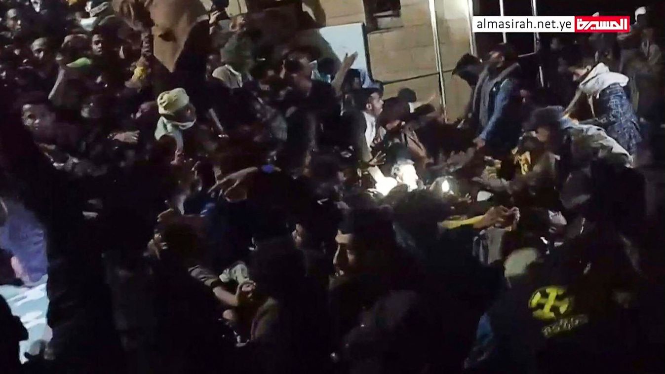 Agyontaposták egymást az emberek egy jemeni jótékonysági rendezvényen