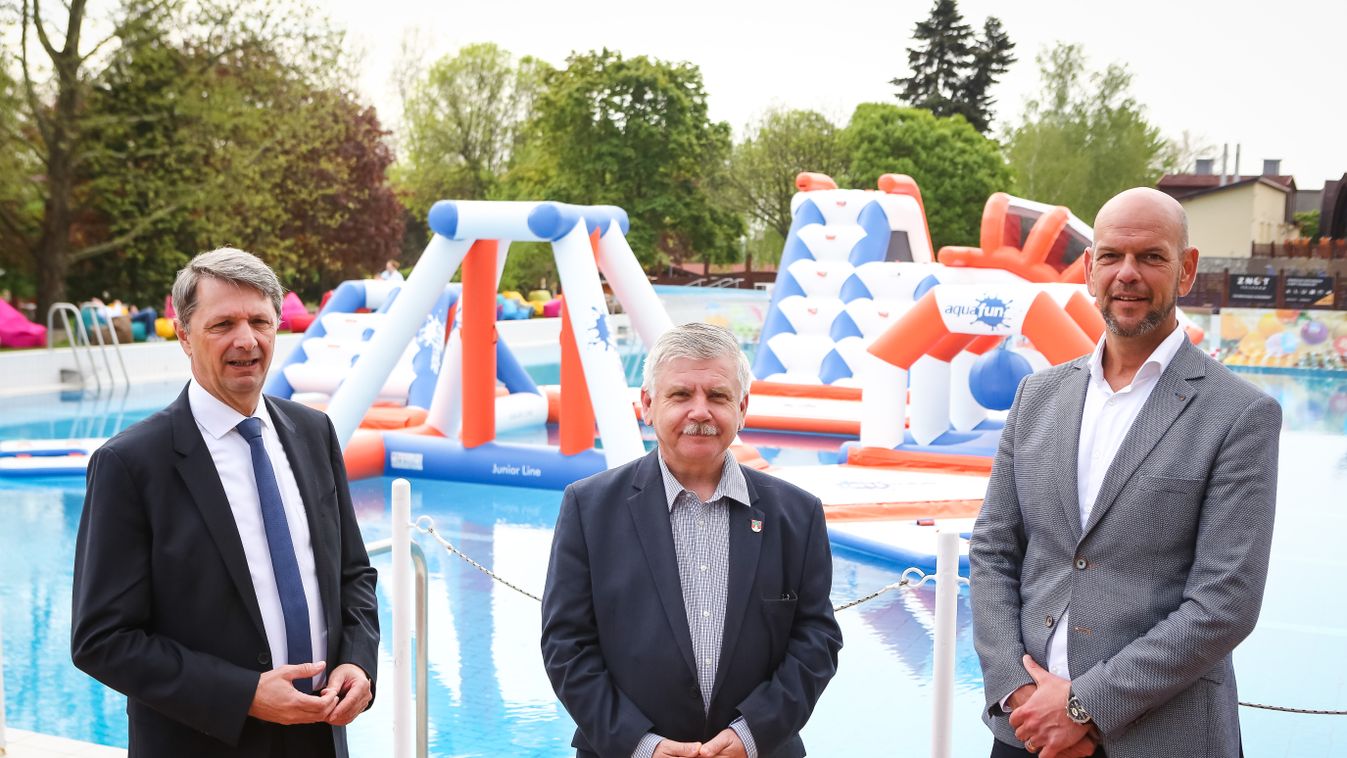  A Zalakarosi Fürdő strandszezonjának nyitóünnepségét tartották szombaton