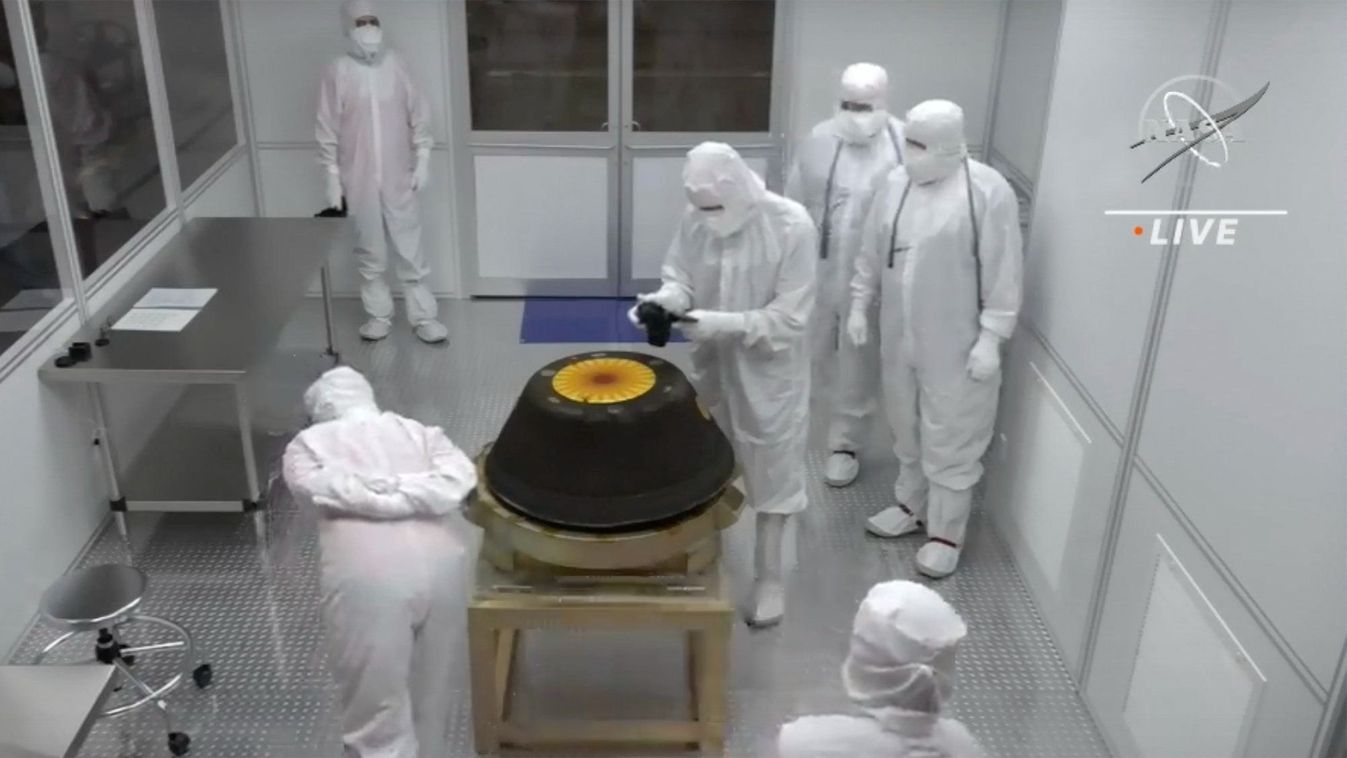 Titkokat ígérő aszteroida-kőzetmintákat hozott a Földre az OSIRIS-REx