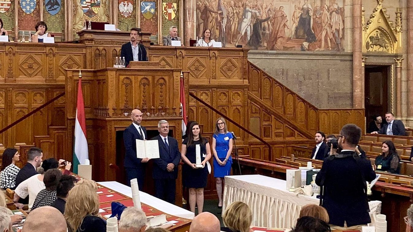 A zalakarosi gyógyvízből készült kozmetikumokat díjaztak a Parlamentben