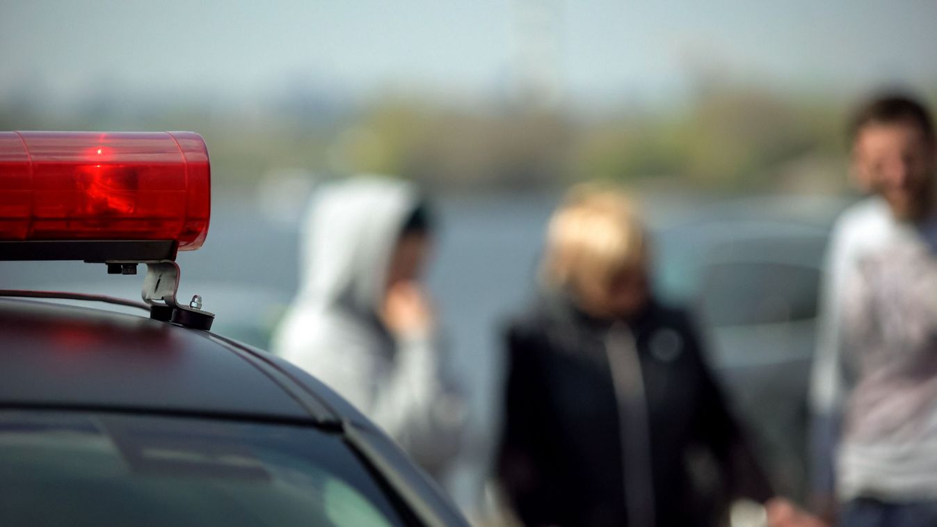 Szemtanúkat és a motorost is keresik