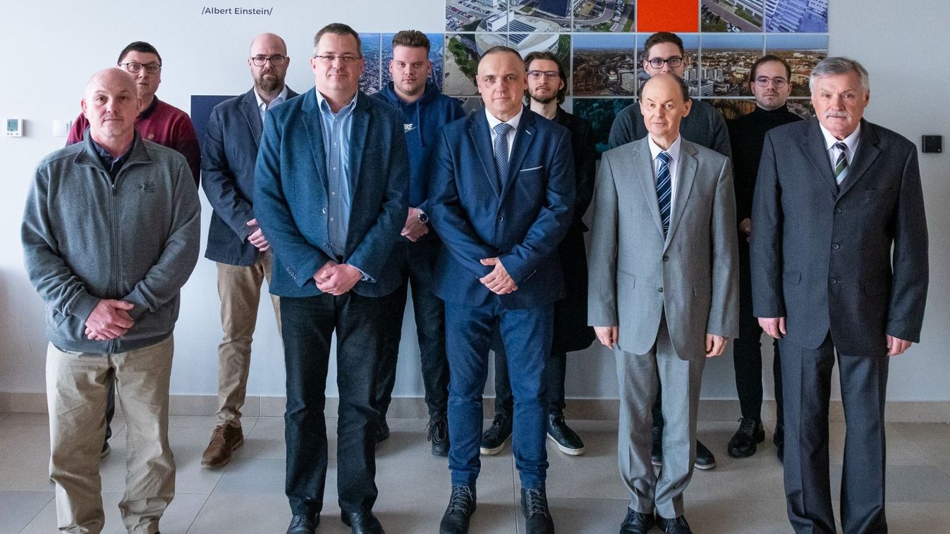 Harc- és páncélozott jármű szakmérnök képzést indított a Széchenyi István Egyetem