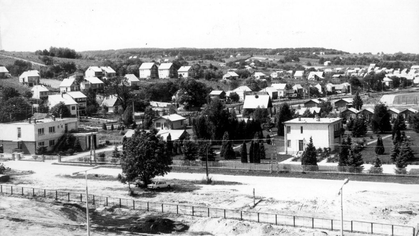 "Megyek a belvárosba kapálni" – vicc is született Zalakaroson 1997-ben