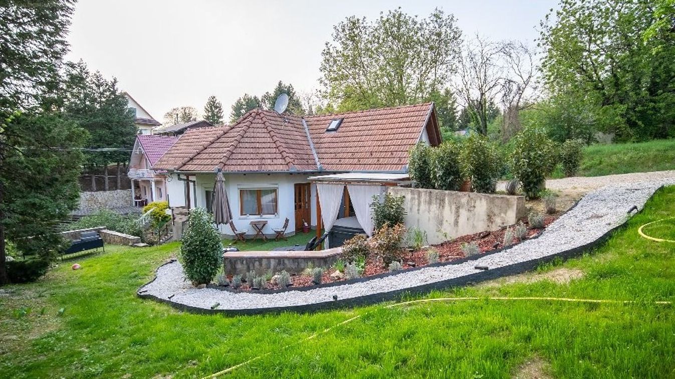 Vegyen egy otthont Zalakaroson!