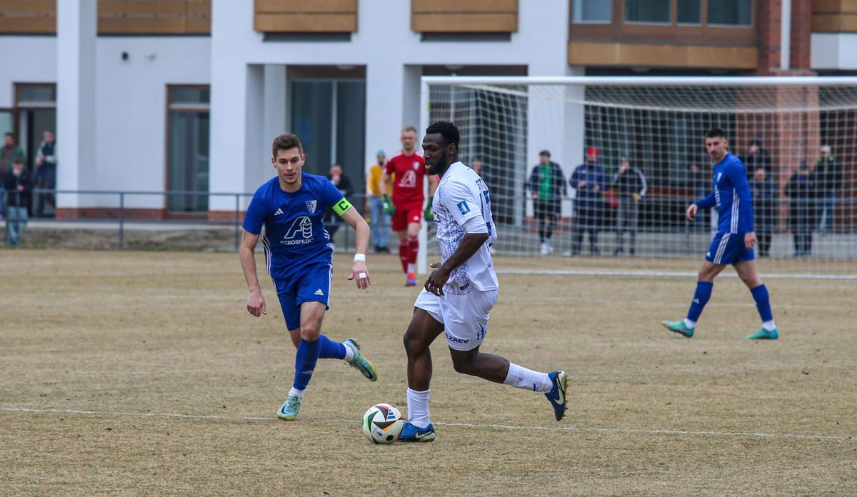 ZTE FC
