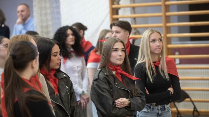 Déryné program a Mindszenty-iskolában 