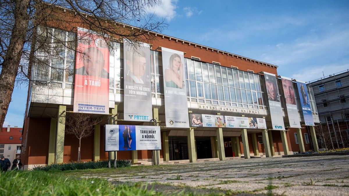 A Hevesi Sándor Színház és a színészház részleges felújítására pályázatot nyújtottak be a Versenyképes Járások Programra