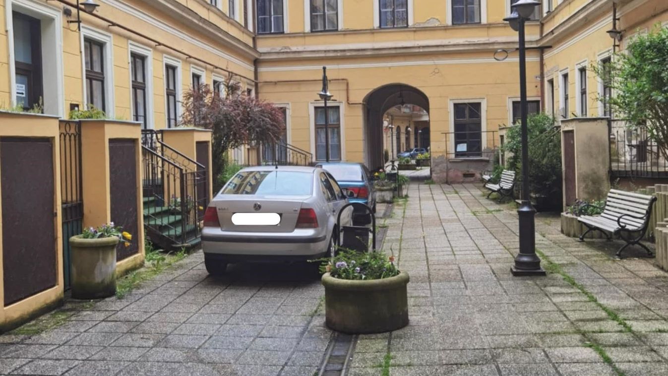 A szabályok hétvégén is érvényesek az autósokra