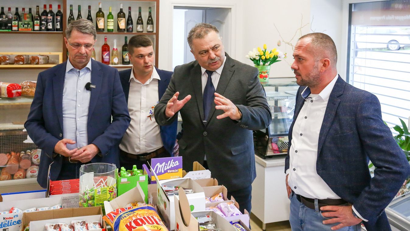 Boltok, utak, járdák - nem hátrány, ha valaki kistelepülésen él (galéria, videó)