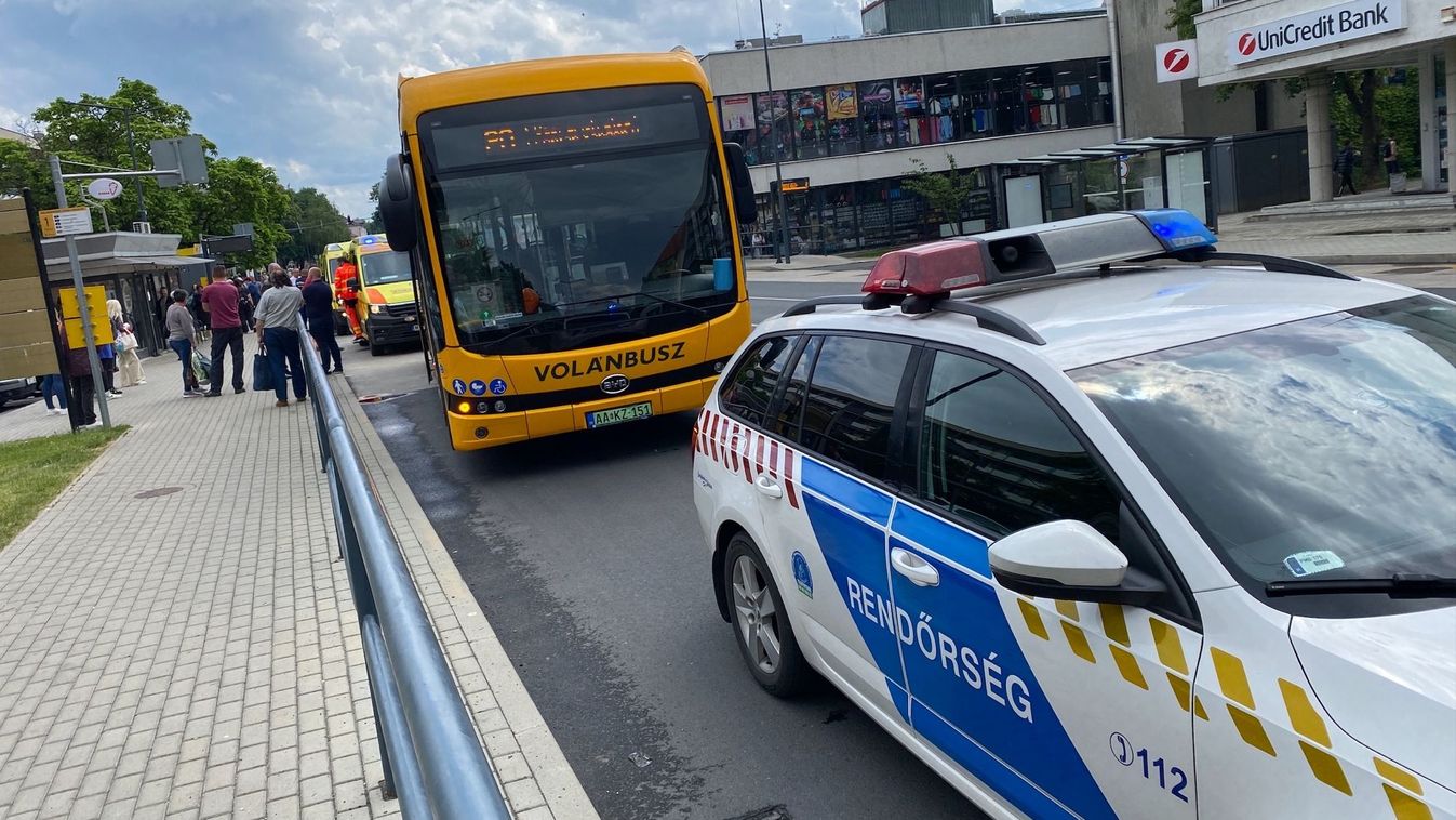 Súlyos baleset Zalaegerszegen! Ketten sérültek meg a buszon