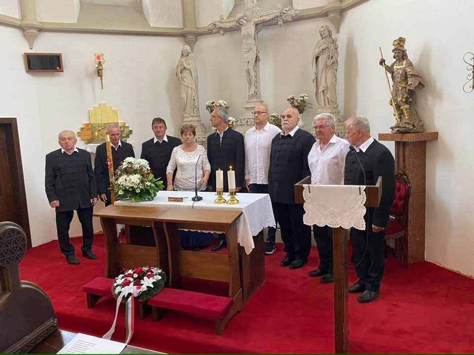 Csesztregi Népdalkör