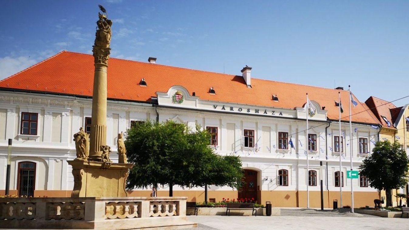 Most dől el, ki alakítja a Balaton-part jövőjét