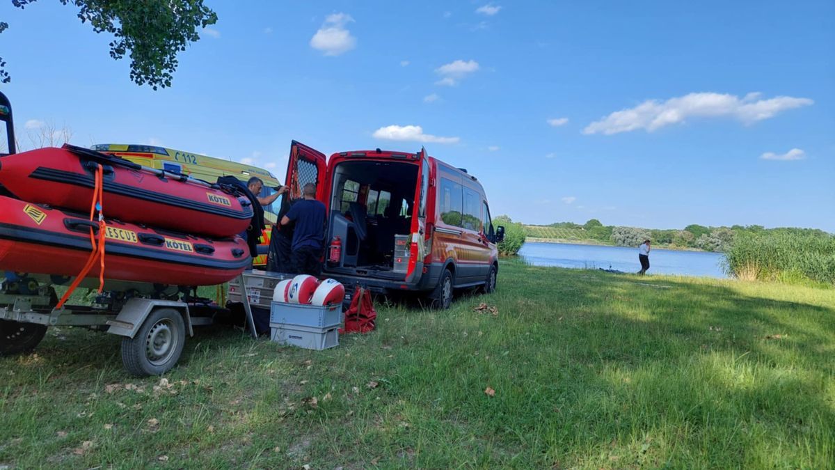 Újabb iszonyú tragédia: halastóba fulladt egy fiú a Dunántúlon