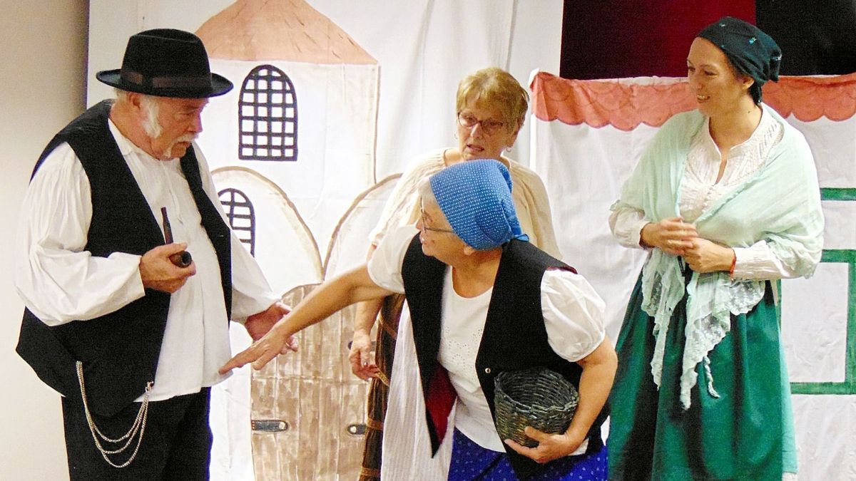 Esti program extrákkal - a haza bölcse kalauzol az éjszakában