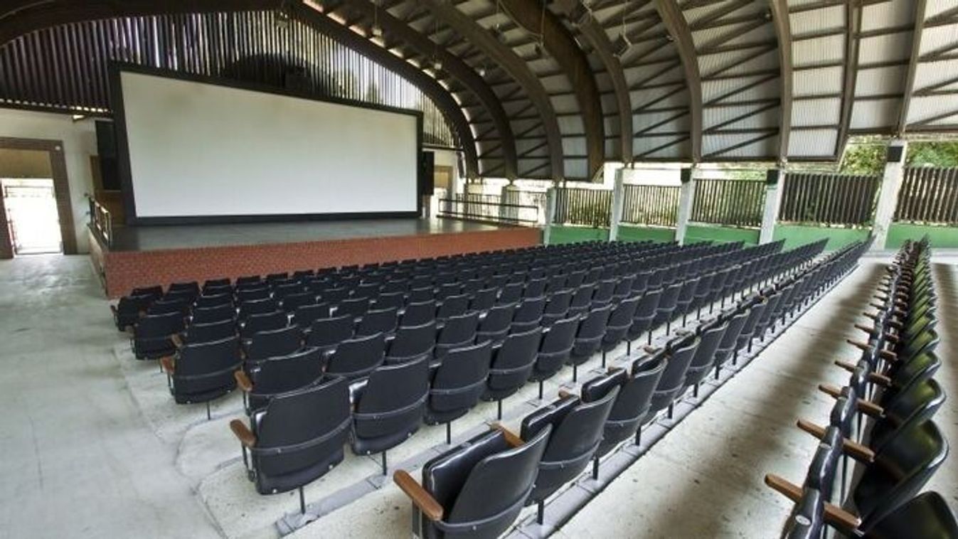 Nyit a kertmozi! Plusz programmal bővül a fürdőváros júliustól