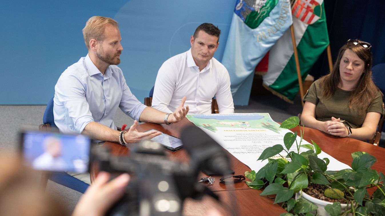 Amikor chikung és bográcsgulyás vár az árnyas fák alatt (galéria)