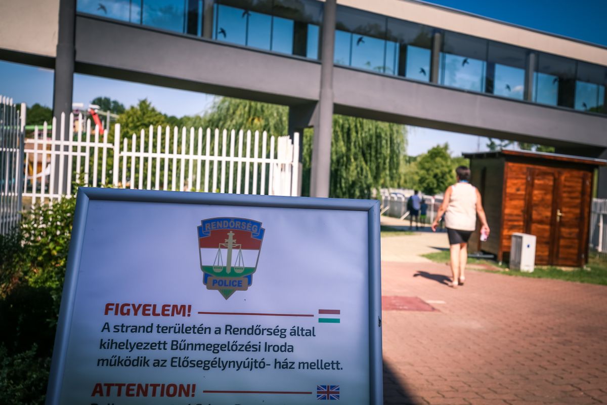 törölközőszéf