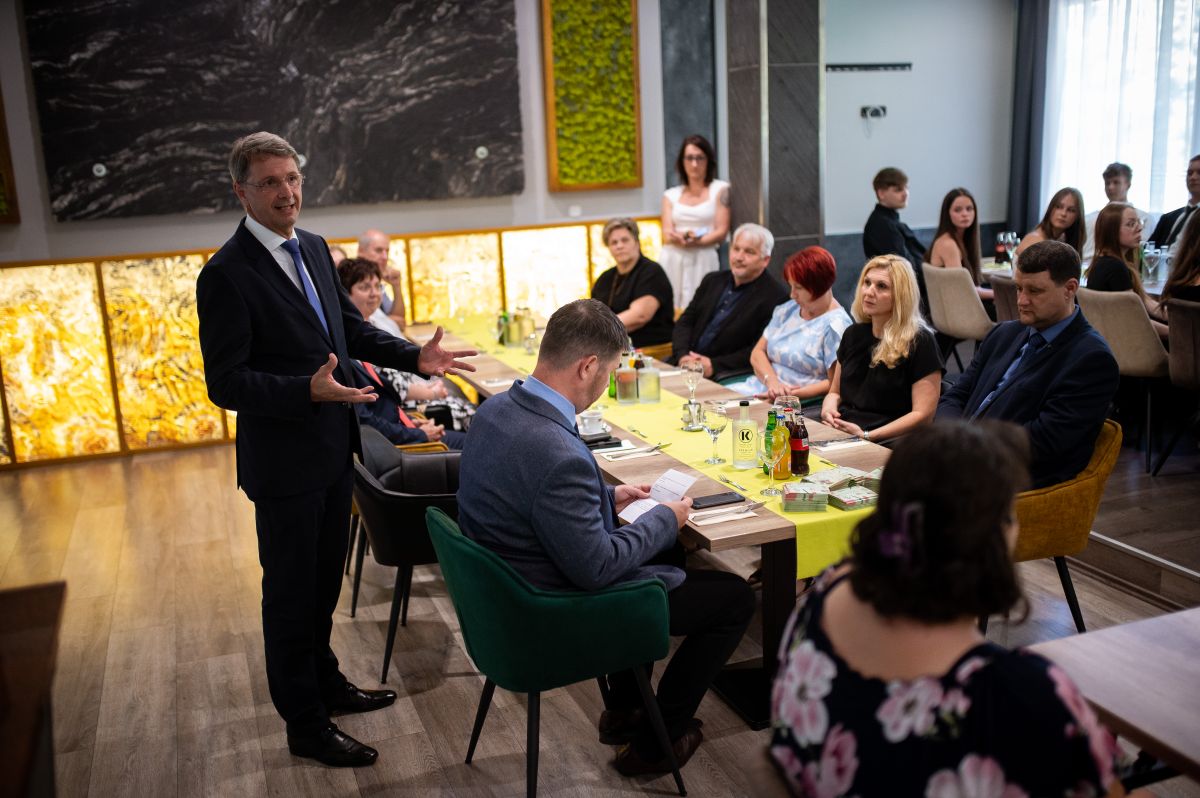 Cseresnyés Péter köszöntötte a tanulókat a Kitűnők Találkozója alkalmából