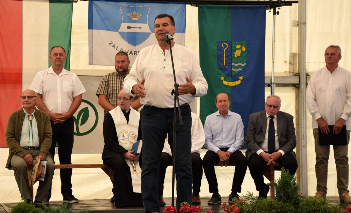 aratónap