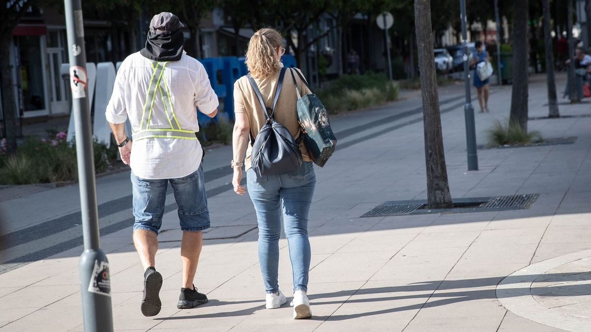 A szürke ötven árnyalata: vajon itthon is leáldozott a kék farmernek? Most kiderül!