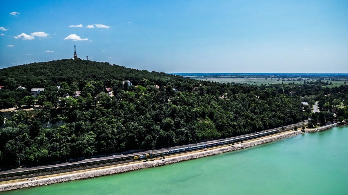 Vonattal a Balatonhoz – az utószezoni menetrend is számos lehetőséget kínál