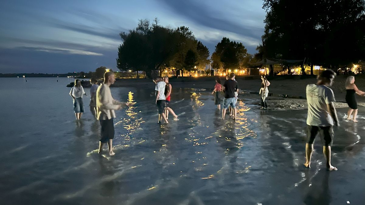Tiszta víz, tiszta jövő – megölelték a Balatont, zenével s tánccal ünnepeltek (galéria)