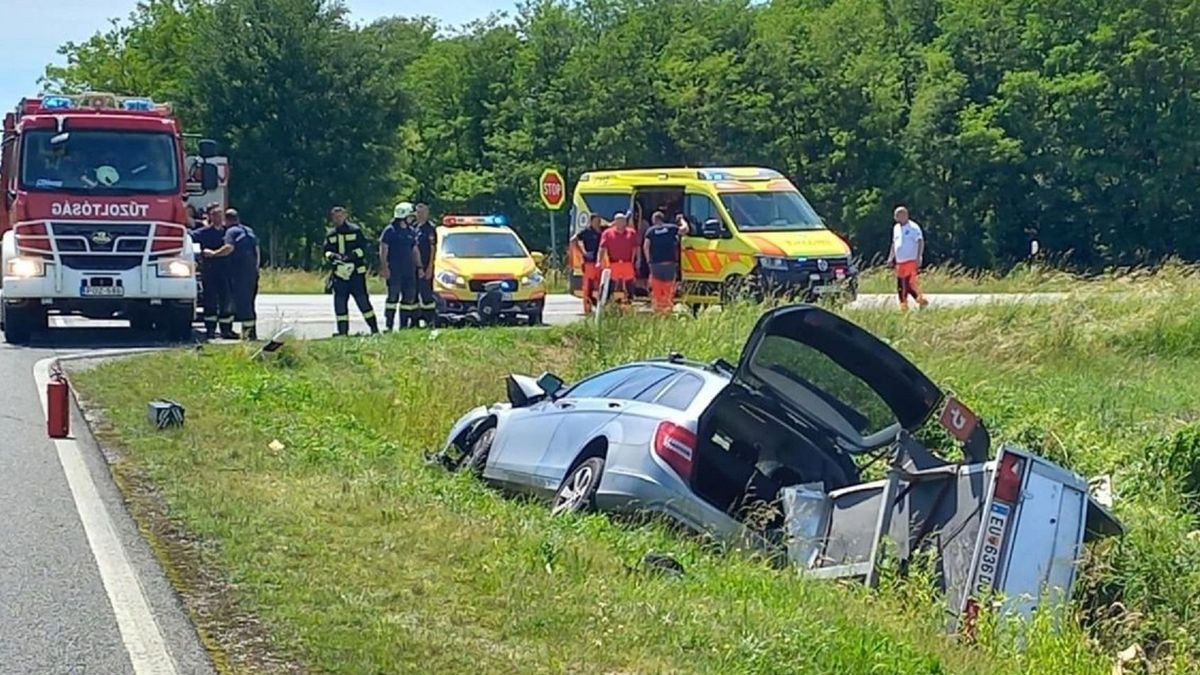 Halál a zalai úton - erre a balesetre sokáig emlékezni fogunk (fotókkal)