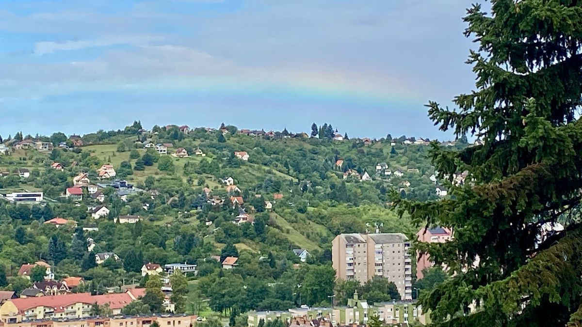 Az esőben egy jó dolog lehet: utána a szivárvány…