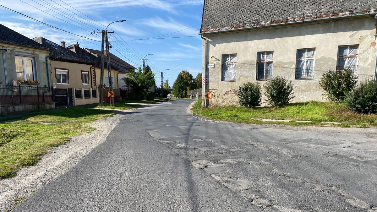 Nyelvharapós zalai utca, észnél kell lennünk, hogy egyáltalán az úttesten maradjunk (galéria, videó)